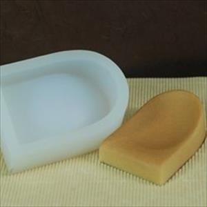 Small egg-cup-shaped mould